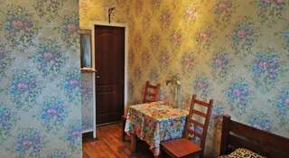 Хостел Привал Хостел Новороссийск Двухместный номер с 1 кроватью и собственной ванной комнатой-4