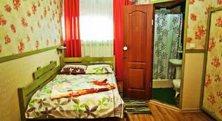 Хостел Привал Хостел Новороссийск Двухместный номер с 1 кроватью и собственной ванной комнатой-6
